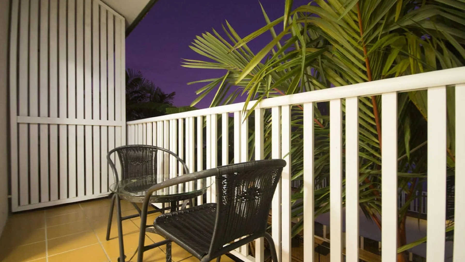 Hotel Coral Tree Inn Cairns